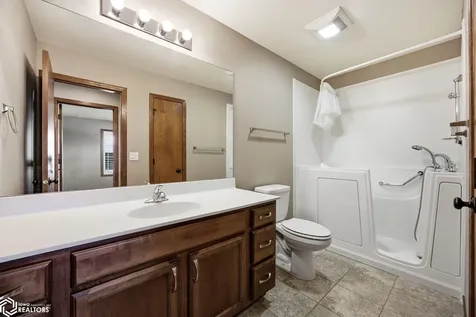 3405 Hemingway Street Marion IA 52302