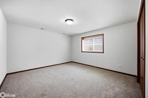 3405 Hemingway Street Marion IA 52302