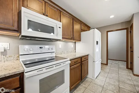 3405 Hemingway Street Marion IA 52302