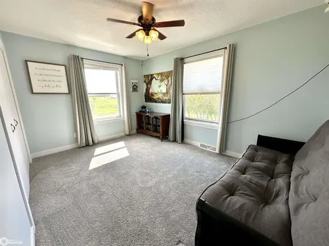 346 Ewart Road Grinnell IA 50112