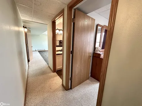 346 Ewart Road Grinnell IA 50112