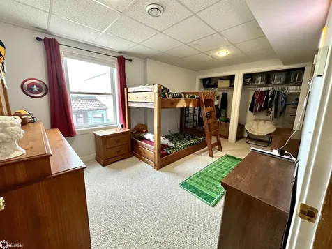 346 Ewart Road Grinnell IA 50112