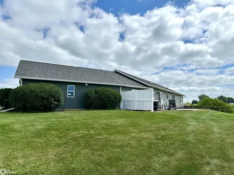 346 Ewart Road Grinnell IA 50112