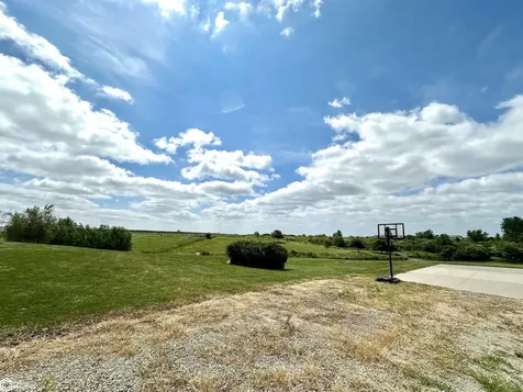 346 Ewart Road Grinnell IA 50112