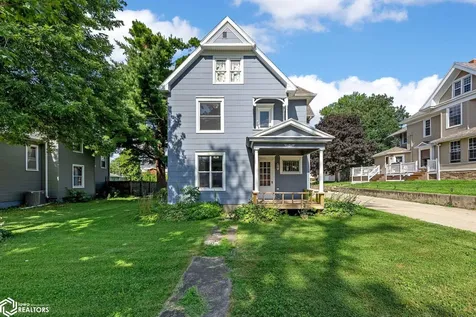 1806 8th Avenue Belle Plaine IA 52208