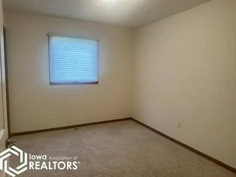 483 5th Street SW Britt IA 50423