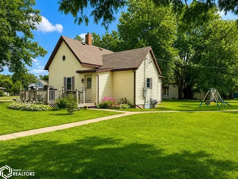 108 N 6th Street Northwood IA 50459