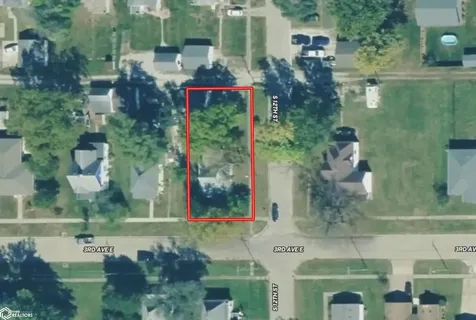 1121 3rd Avenue E Albia IA 52531
