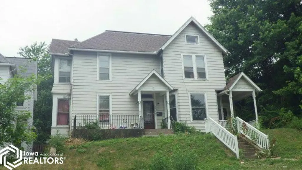 207 Marietta Street Burlington IA 52601