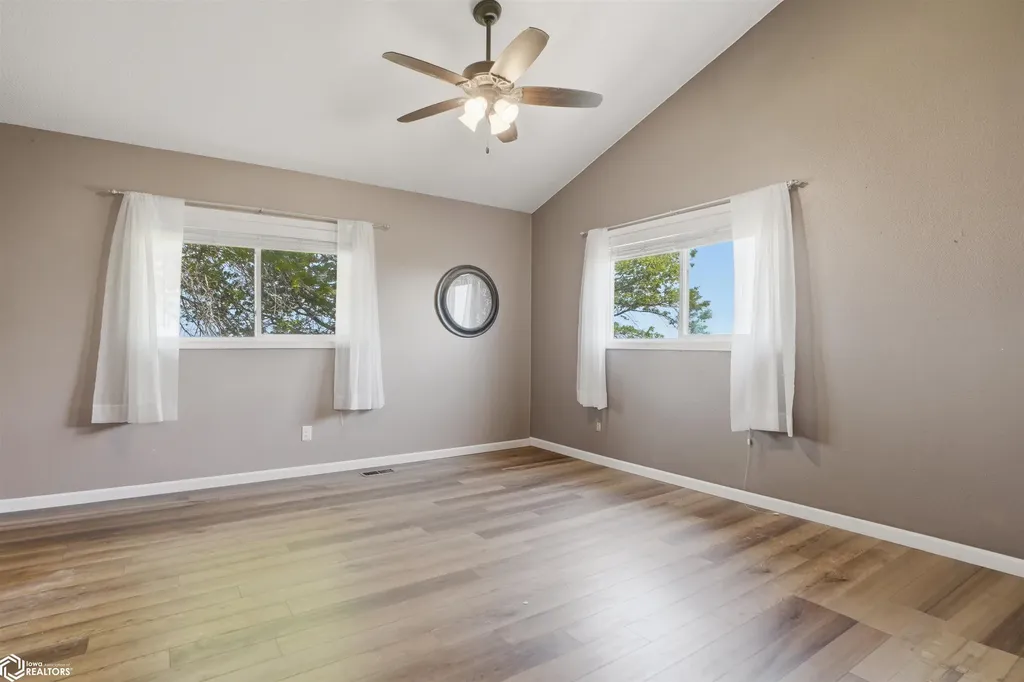 4001 145th Street Hedrick IA 52563