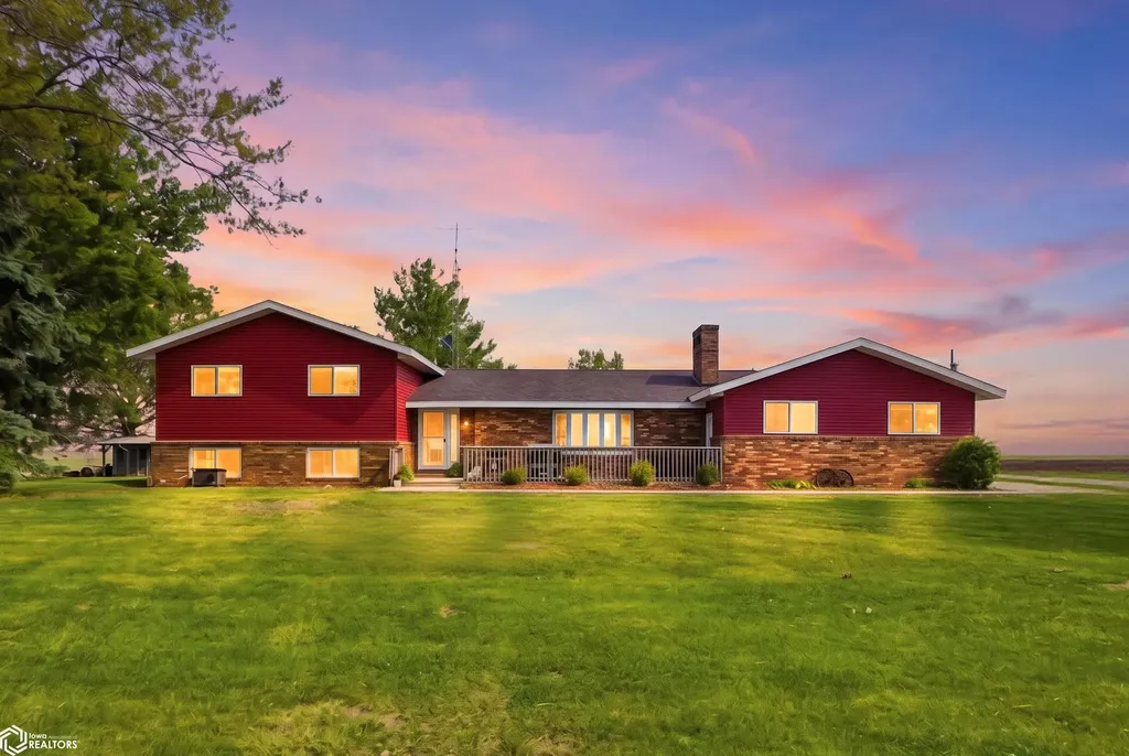 4001 145th Street Hedrick IA 52563