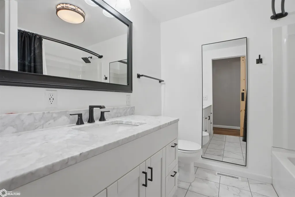 4001 145th Street Hedrick IA 52563