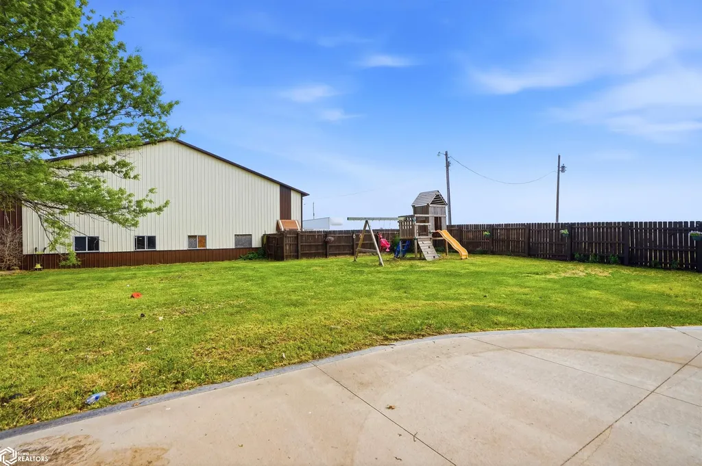 4001 145th Street Hedrick IA 52563