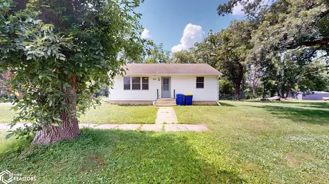 904 College Street Plymouth IA 50464