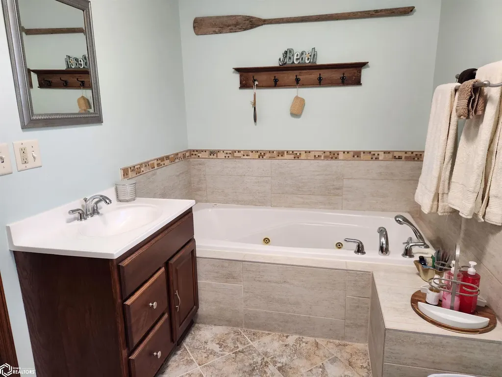 1606 Green Street Oskaloosa IA 52577