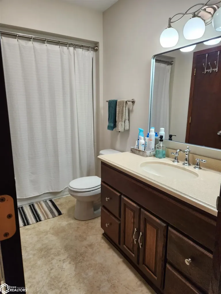 1606 Green Street Oskaloosa IA 52577