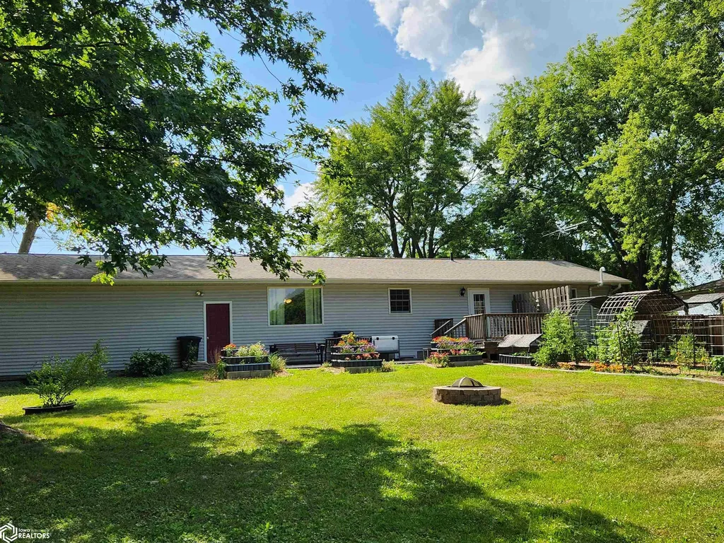 1606 Green Street Oskaloosa IA 52577