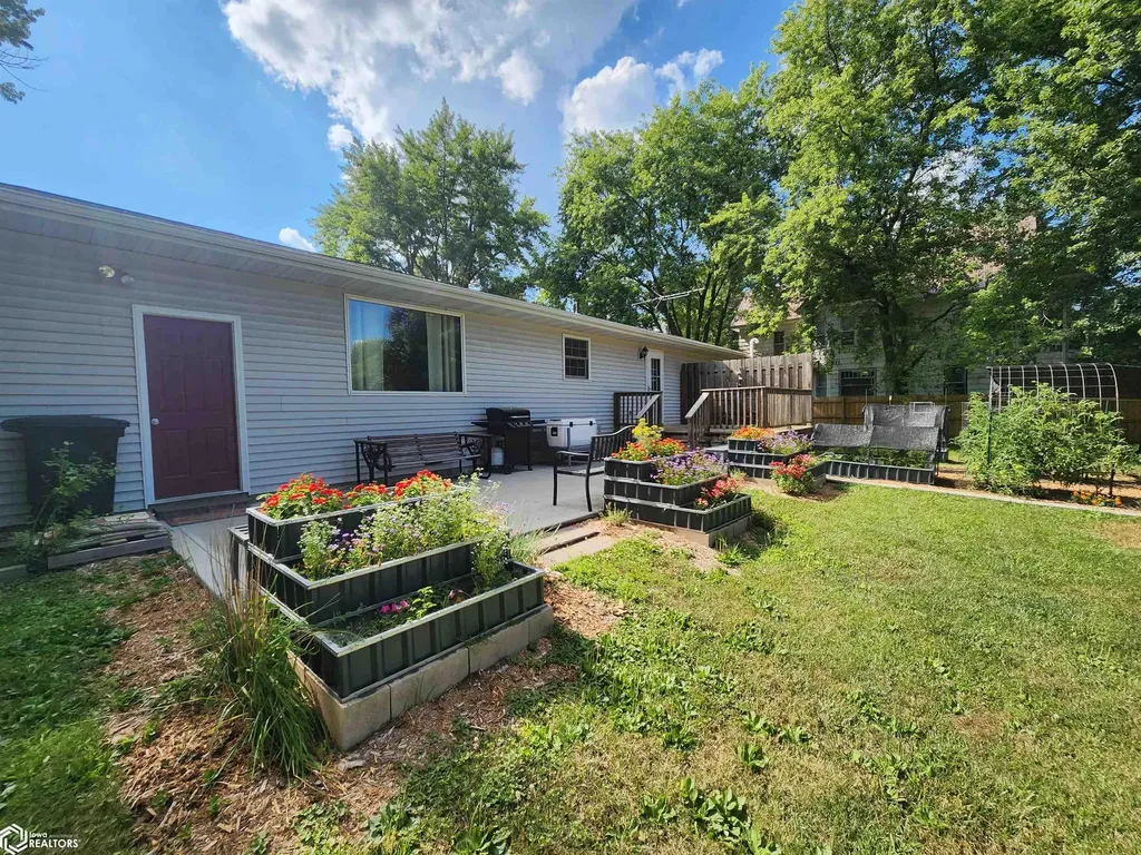 1606 Green Street Oskaloosa IA 52577