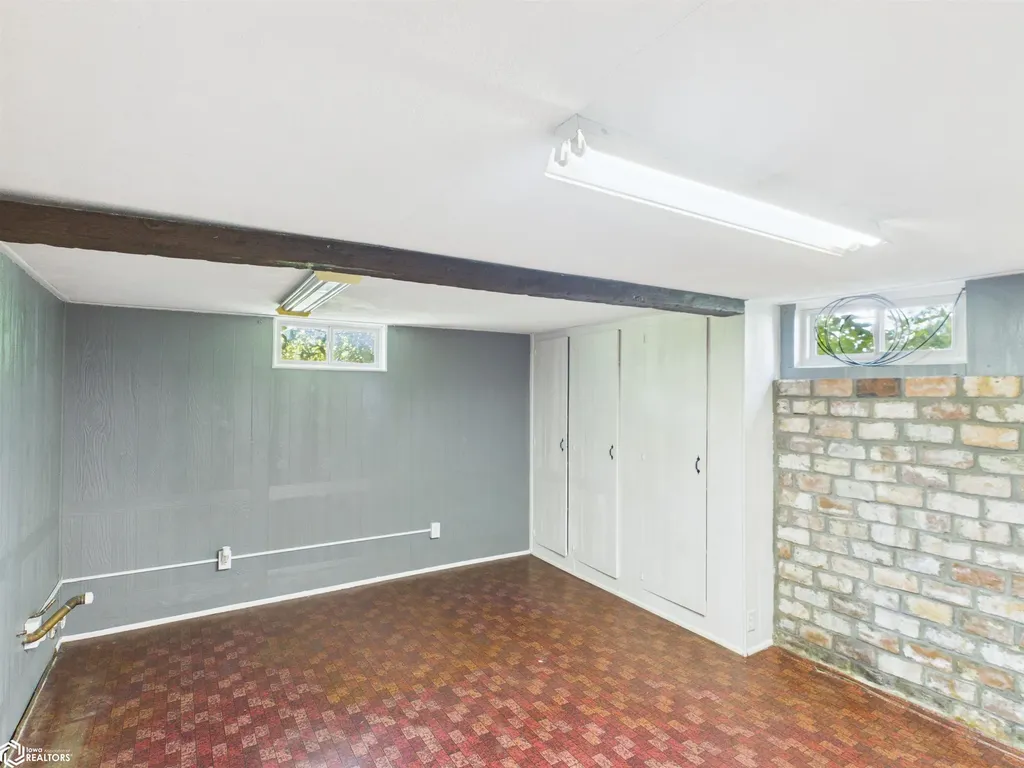 401 N College Street Agency IA 52530