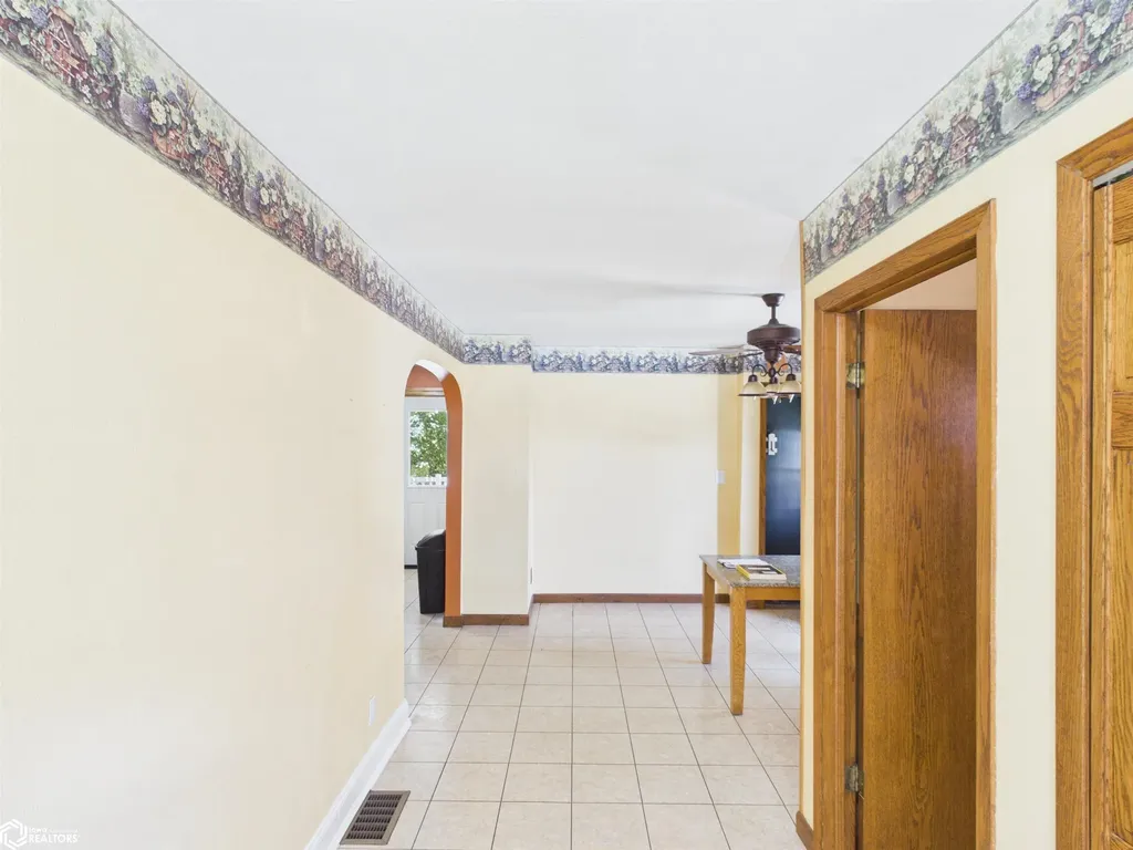 401 N College Street Agency IA 52530