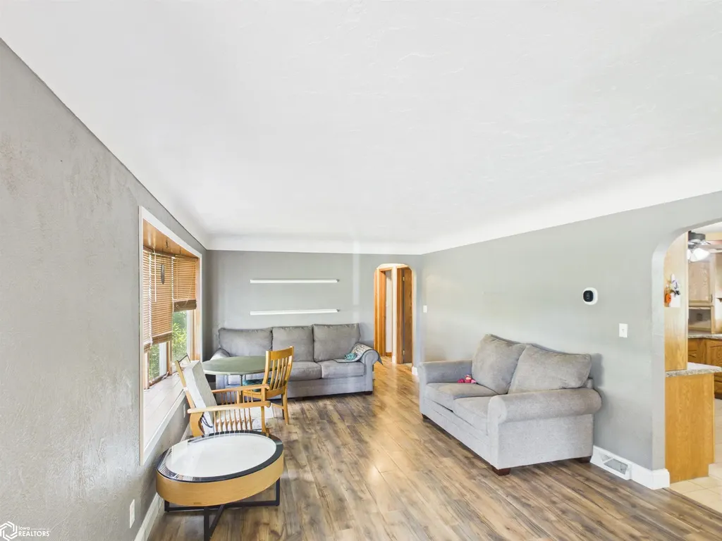 401 N College Street Agency IA 52530