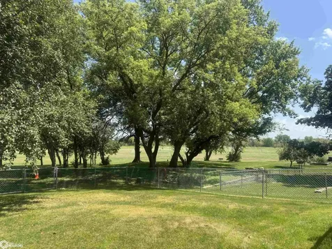 902 S 15th Street Clear Lake IA 50428