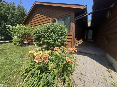 902 S 15th Street Clear Lake IA 50428
