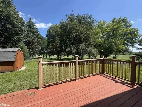 902 S 15th Street Clear Lake IA 50428