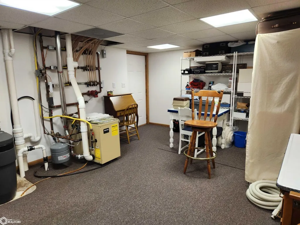 1022 Oakland Drive Tama IA 52339