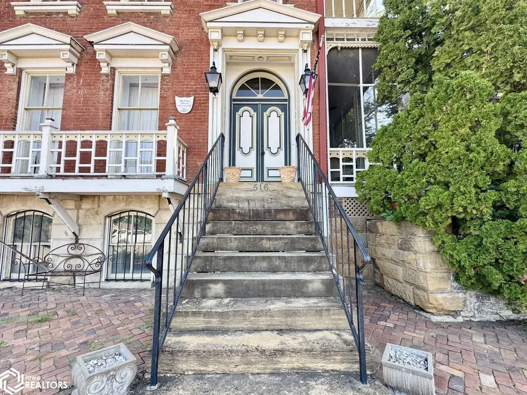 516 Washington Street Burlington IA 52601