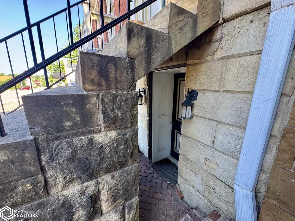 516 Washington Street Burlington IA 52601