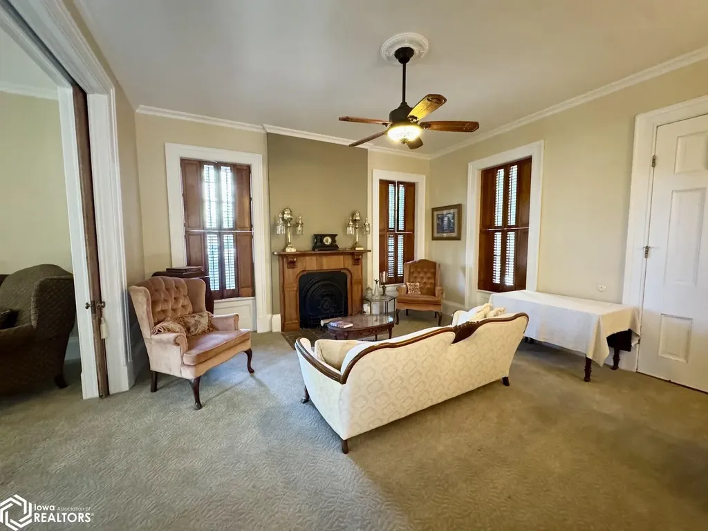 516 Washington Street Burlington IA 52601