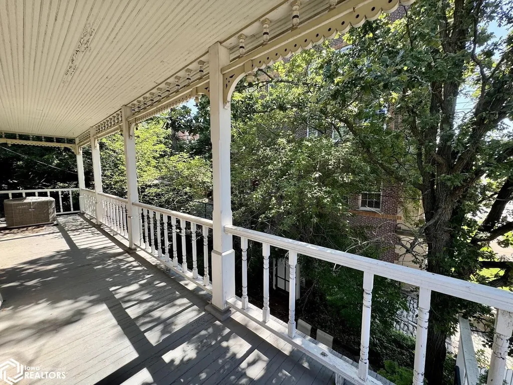516 Washington Street Burlington IA 52601