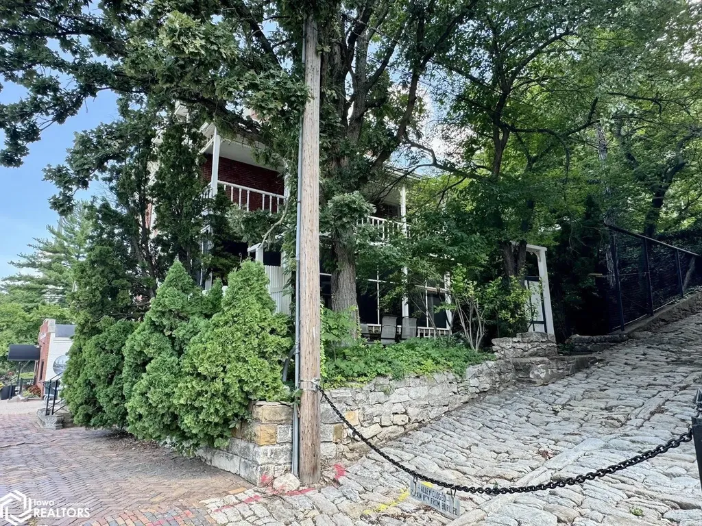 516 Washington Street Burlington IA 52601
