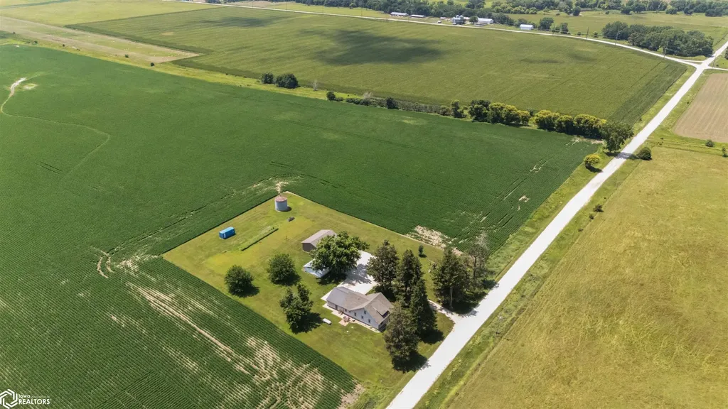 30364 250th Street Eldora IA 50627