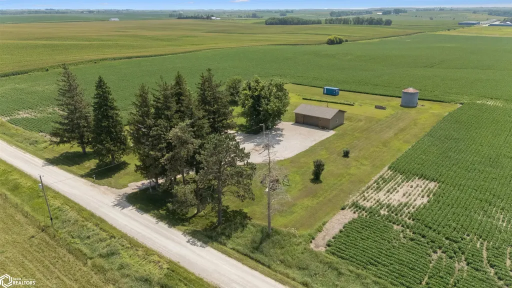 30364 250th Street Eldora IA 50627