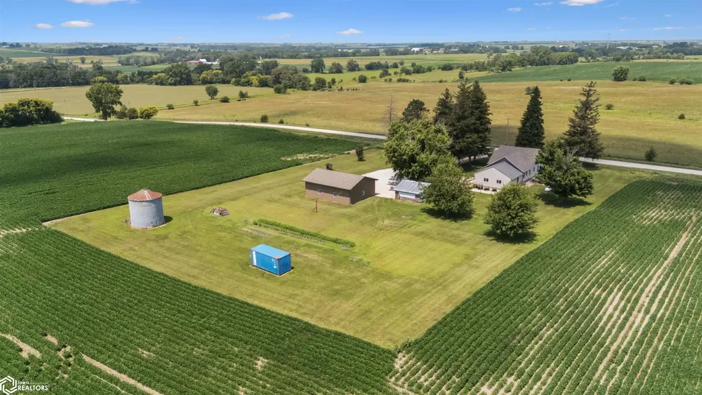 30364 250th Street Eldora IA 50627