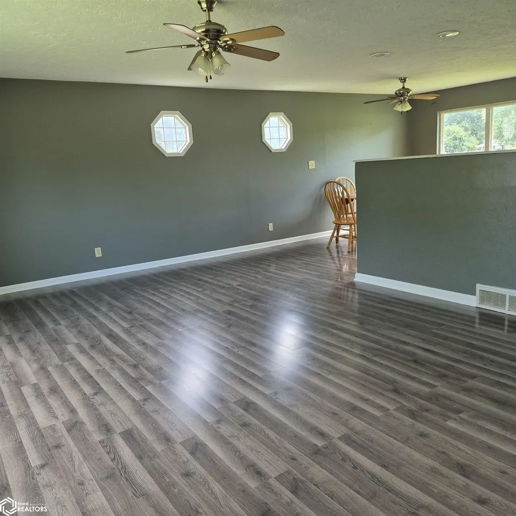 62 Schwartz Drive Ottumwa IA 52501