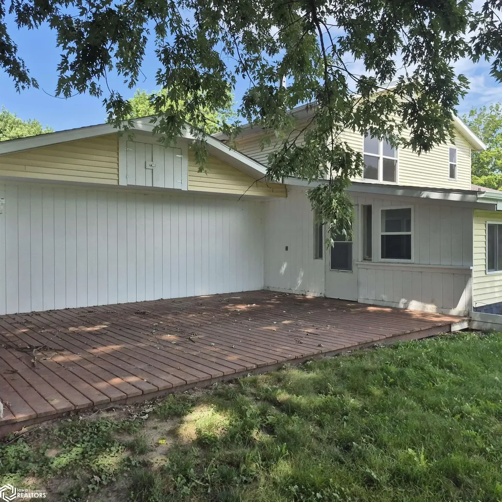 62 Schwartz Drive Ottumwa IA 52501