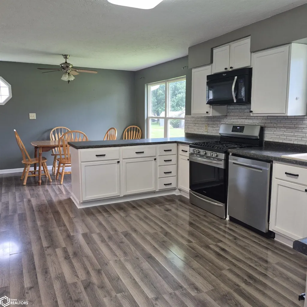 62 Schwartz Drive Ottumwa IA 52501