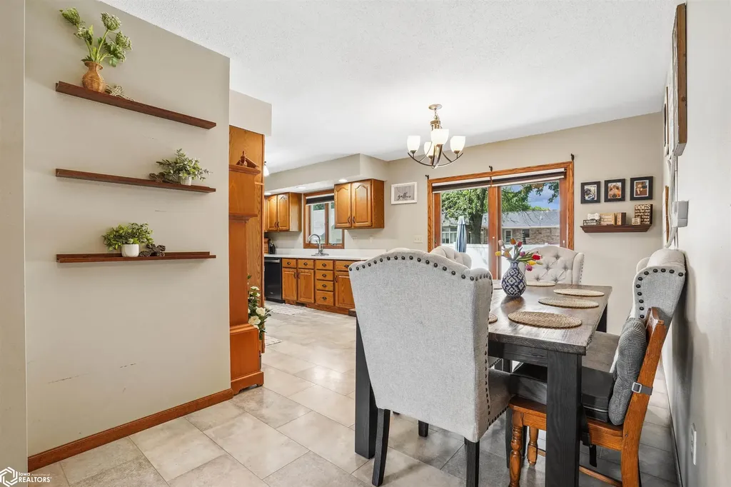 1200 Sioux Street Burlington IA 52601