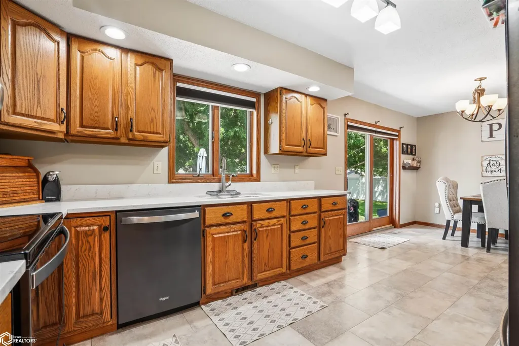 1200 Sioux Street Burlington IA 52601