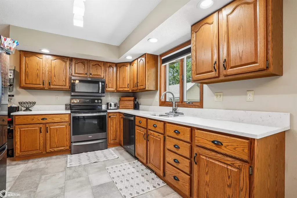 1200 Sioux Street Burlington IA 52601