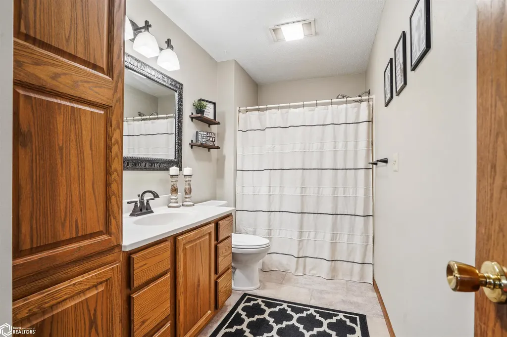 1200 Sioux Street Burlington IA 52601