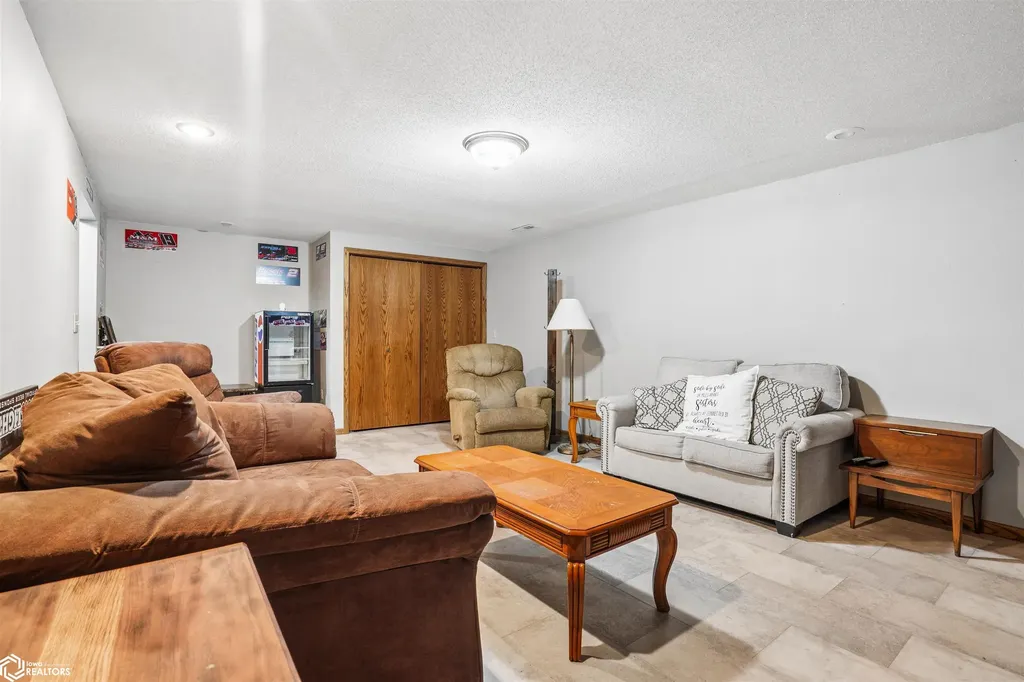 1200 Sioux Street Burlington IA 52601