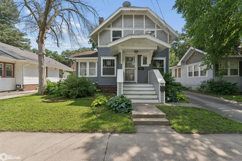 1011 2nd Street NW Mason City IA 50401