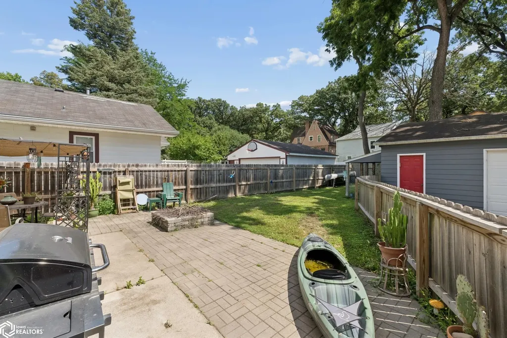 1011 2nd Street NW Mason City IA 50401