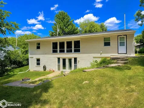 2905 Moody Lane Burlington IA 52601