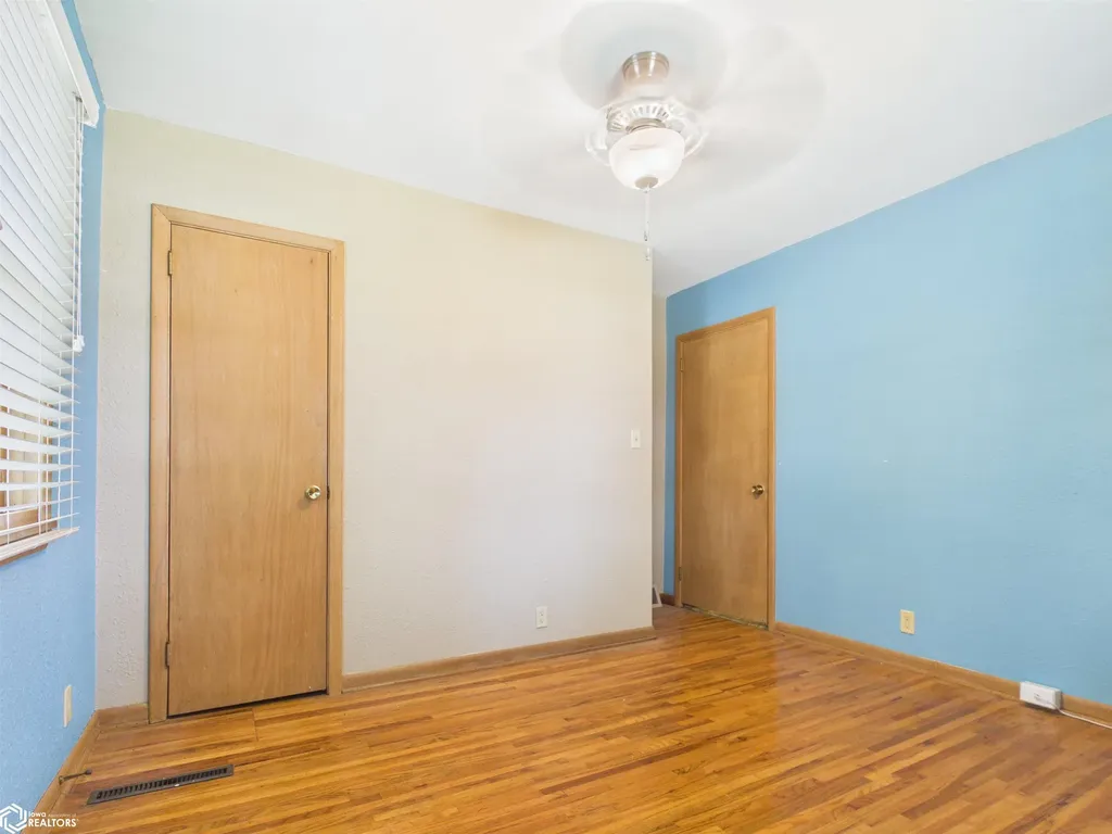1304 7th Avenue E Oskaloosa IA 52577