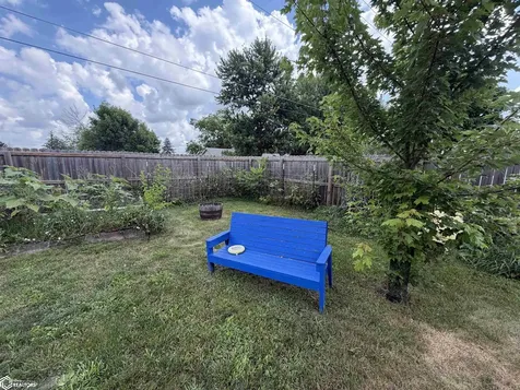 407 E Kirkwood Avenue Fairfield IA 52556